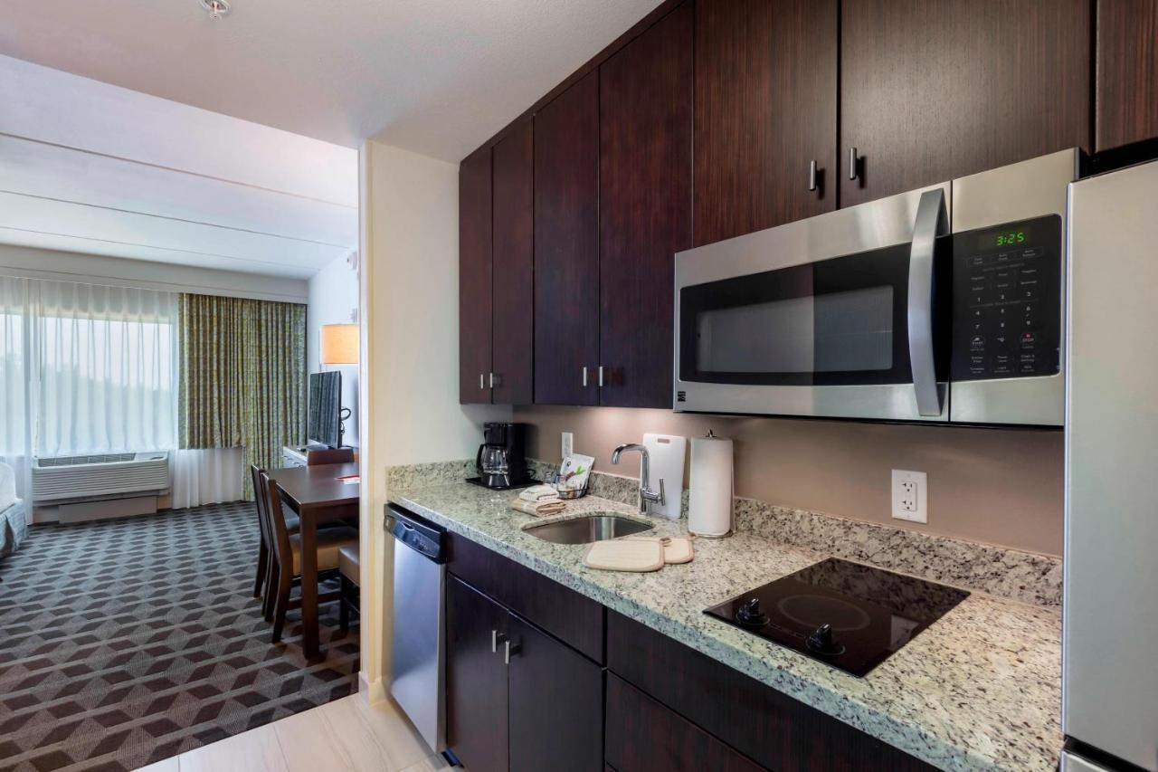Family Suite 1 Bedroom Suite