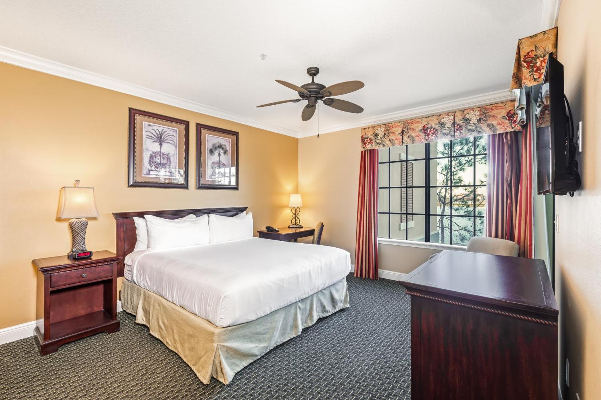 Three-Bedroom Lake View