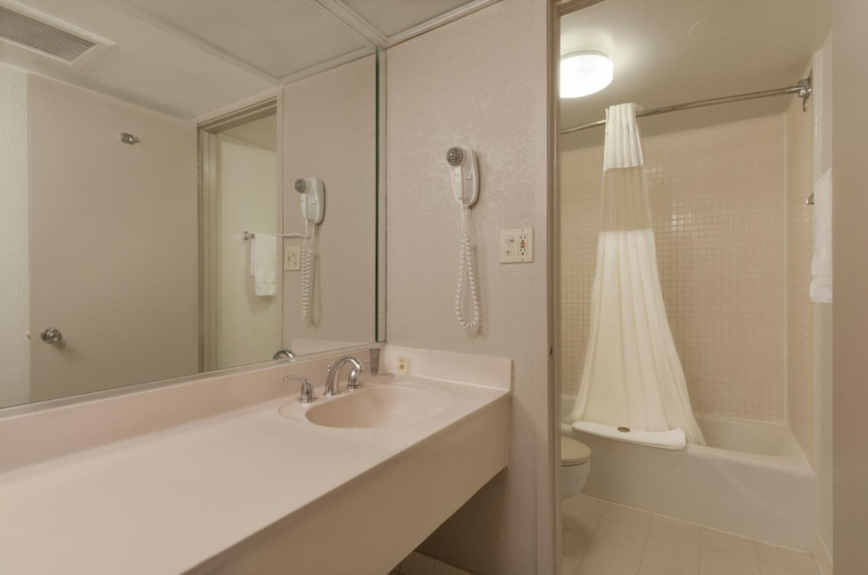 Quarto Standard Inn com Cama King-size e Pátio