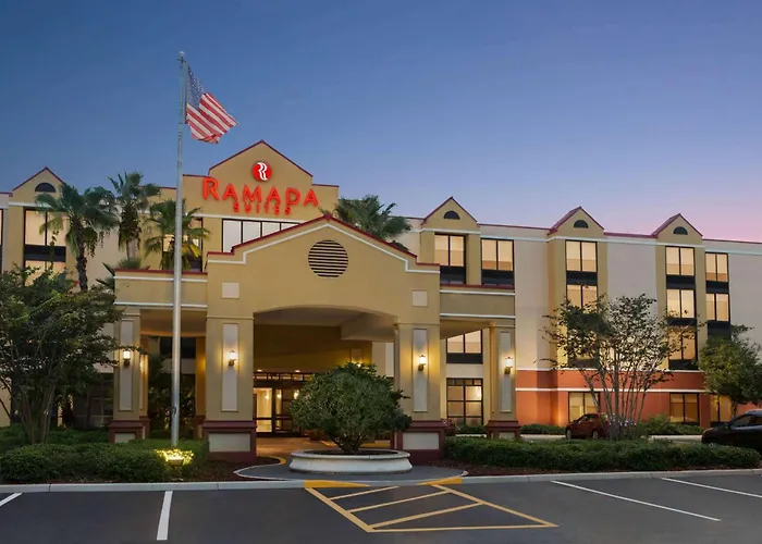 Ramada By Wyndham Suites Orlando Airport- Free Airport Shuttle