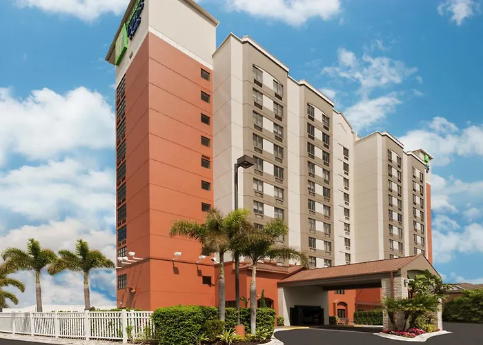 Holiday Inn Express & Suites - Nearest Universal By Ihg