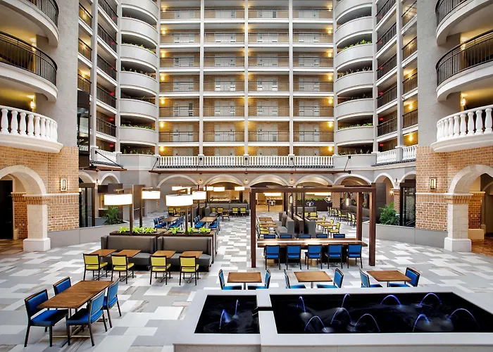 Beach hotel: Embassy Suites By Hilton Orlando International Drive Convention Center